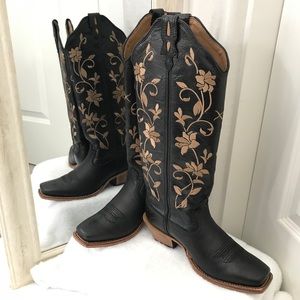 Black Western Boots